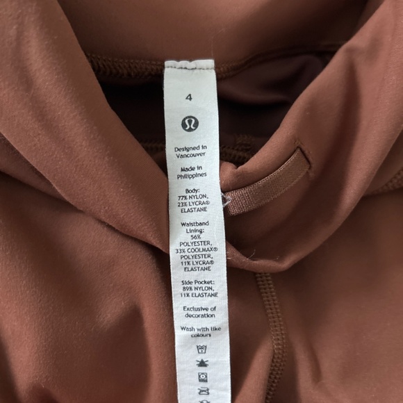 Brown lululemon leggings with side pockets - Picture 5 of 5